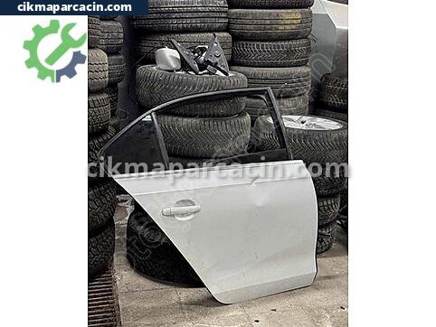 Volkswagen Jetta Sağ Arka Kapı çıkma parça