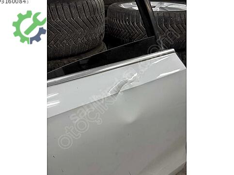Volkswagen Jetta Sağ Arka Kapı çıkma parça