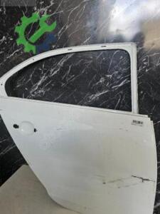 VOLKSWAGEN JETTA SAĞ ARKA KAPI