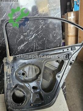 Volkswagen Jetta Sağ Arka Kapı 5C6833056 çıkma parça