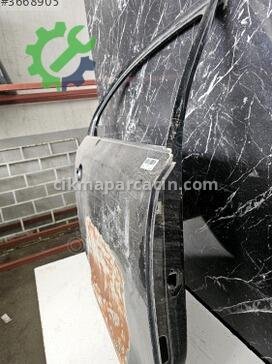 Volkswagen Jetta Sağ Arka Kapı 5C6833056 çıkma parça