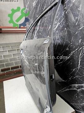 Volkswagen Jetta Sağ Arka Kapı 5C6833056 çıkma parça