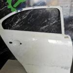 VOLKSWAGEN JETTA SAĞ ARKA KAPI 5C6833056