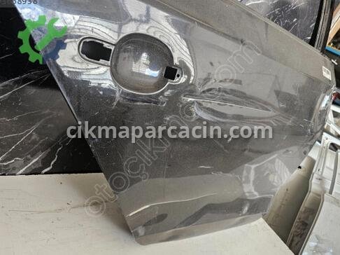 Volkswagen Jetta Sağ Arka Kapı 5C6833056 çıkma parça