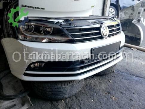 Volkswagen Jetta Sağ Ön Far çıkma parça