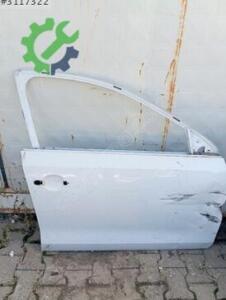 Volkswagen Jetta sağ ön kapı 2011 2022 arası
