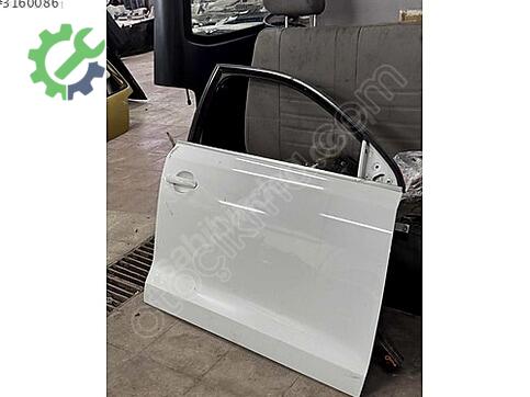 Volkswagen Jetta Sağ Ön Kapı çıkma parça