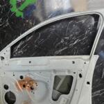 VOLKSWAGEN JETTA SAĞ ÖN KAPI