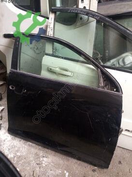 Volkswagen Jetta Sağ Ön Kapı çıkma parça