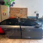 Volkswagen Jetta Sağ Ön Ve Arka Kapı