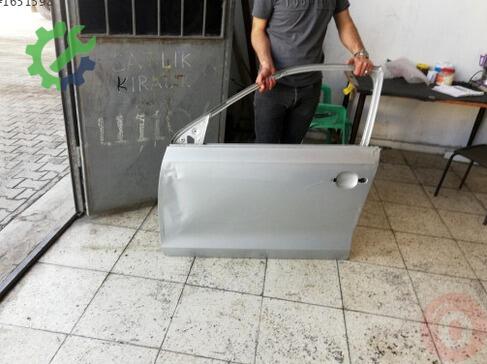 Volkswagen Jetta Sol Ön Kapı çıkma parça
