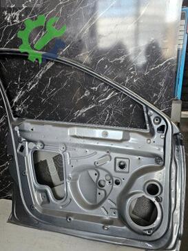 Volkswagen Jetta Sol Ön Kapı 5C6831055 çıkma parça