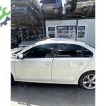 Volkswagen Jetta sol ön sol arka kapı