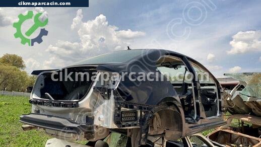 Volkswagen Jetta Tavan çıkma parça
