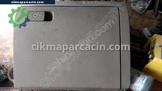 Volkswagen Jetta Torpido Kapağı çıkma parça