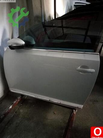 Volkswagen Beetle Sol Ön Kapı çıkma parça