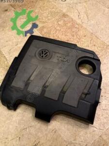 Volkswagen Passat 1.6 TDİ MOTOR ÜST PLASTİĞİ ÇIKMA ORIJINAL