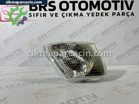 Volkswagen Passat Sinyal çıkma parça