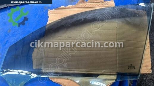 Volkswagen Passat Ön Cam çıkma parça
