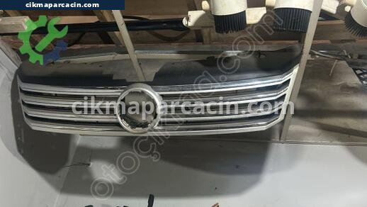 Volkswagen Passat Ön Panjur çıkma parça