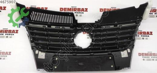 Volkswagen Passat Ön Panjur 3C0853651 çıkma parça