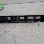 VOLKSWAGEN PASSAT B6 ARKA TAMPON ORTA BRAKETİ