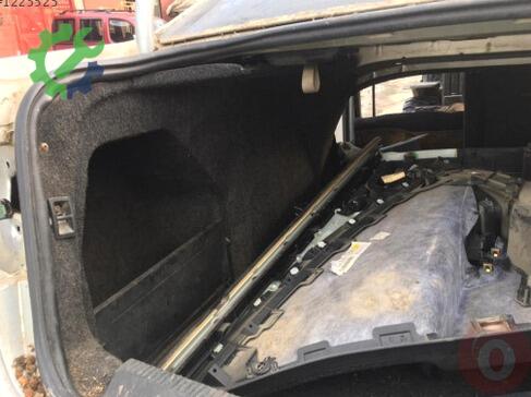 Volkswagen Passat Bagaj Döşemesi çıkma parça