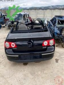 Volkswagen Passat B6 Kompile Arka
