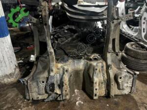 Volkswagen Passat Kesme Ön Şasi Çıkma