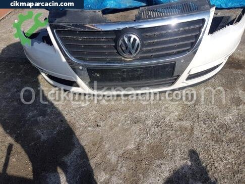 Volkswagen Passat Ön Tampon çıkma parça
