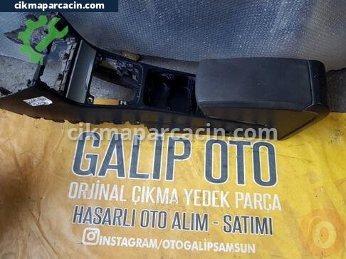 Volkswagen Passat Orta Konsol çıkma parça