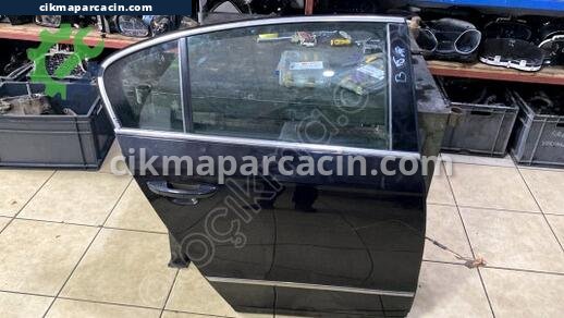 Volkswagen Passat Sağ Arka Kapı çıkma parça