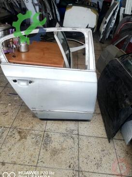 Volkswagen Passat Sağ Arka Kapı çıkma parça