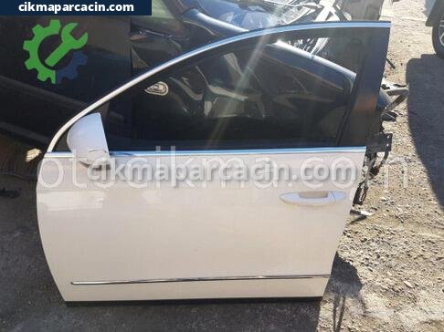 Volkswagen Passat Sol Ön Kapı çıkma parça