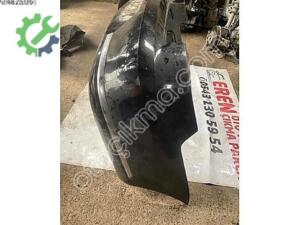 Volkswagen Passat b7 arka tampon orijinal temiz