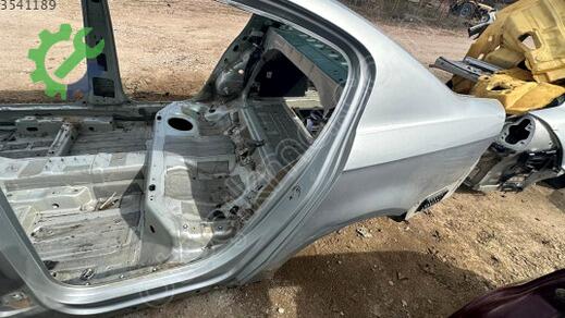 Volkswagen Passat Komple Arka çıkma parça