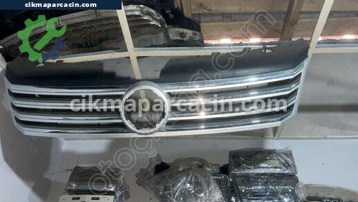 Volkswagen Passat Ön Panjur çıkma parça