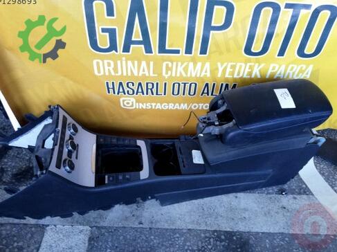 Volkswagen Passat Orta Konsol çıkma parça