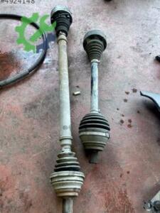 Volkswagen Passat Sağ Aks Çıkma