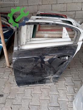 Volkswagen Passat Sol Arka Kapı çıkma parça