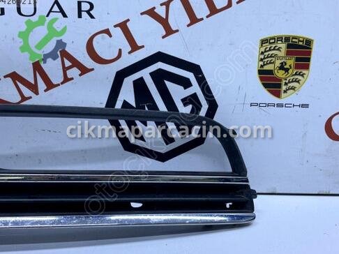 Volkswagen Passat Sis Farı Çerçevesi 3AA853665 çıkma parça