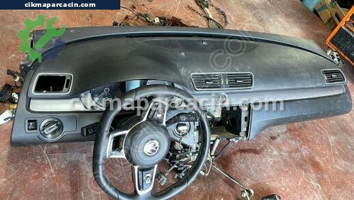 Volkswagen Passat Torpido çıkma parça