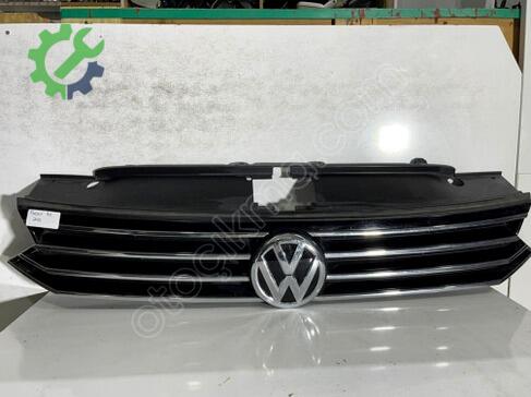 Volkswagen Passat Ön Panjur çıkma parça