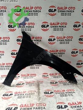 Volkswagen Passat Sağ Ön Çamurluk çıkma parça
