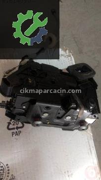 Volkswagen Passat Kapı Kilidi 5E0839016A çıkma parça