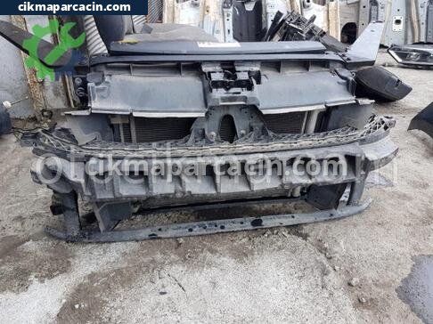 Volkswagen Passat Ön Panel çıkma parça
