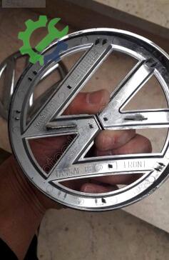 Volkswagen Passat Ön Panjur çıkma parça