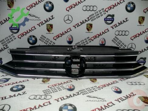 Volkswagen Passat Ön Panjur çıkma parça