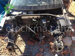 Volkswagen Passat B8 ön şasi hatasız orjinal çıkma