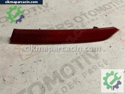 Volkswagen Passat Tampon Reflektörü çıkma parça
